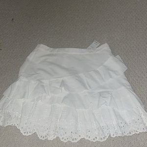 BCBGeneration Size 8 Eyelet Skirt 🤍✨✨
